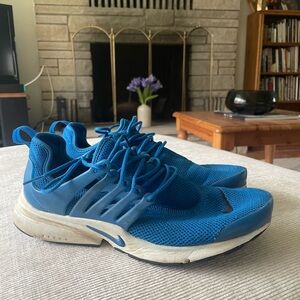 Nike Prestos Women’s Sz 10